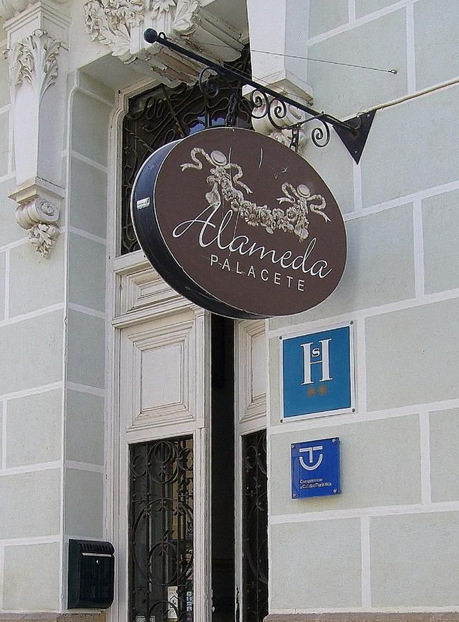 Alameda Palacete Caces Exterior foto